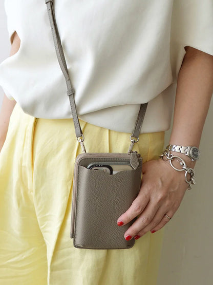 大人気 本革 レディース スマホショルダー財布 軽量・スマホ収納 SK34