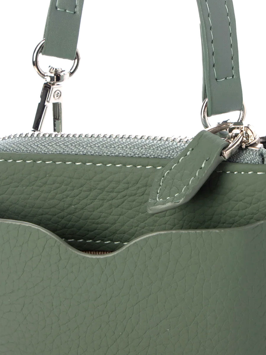 大人気 本革 レディース スマホショルダー財布 軽量・スマホ収納 SK34